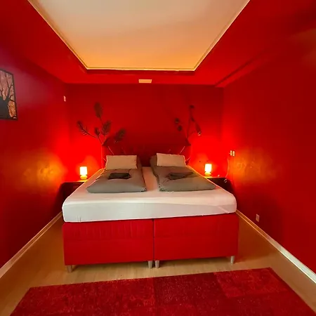 4s - Red Autumn Bed & Breakfast Aalborg