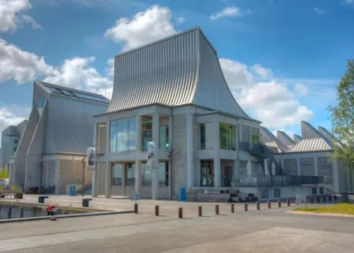 4seasons - Crimson Autumn Nordic فندق مبيت وإفطار